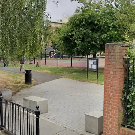 Tower Bridge! Immaculate One Bed Apartment London Exterior photo